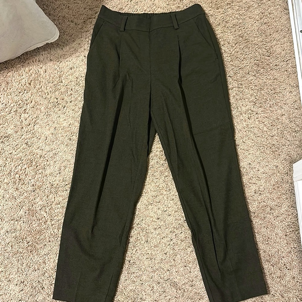 Loft Causal Dress Pant with flattery front pleat